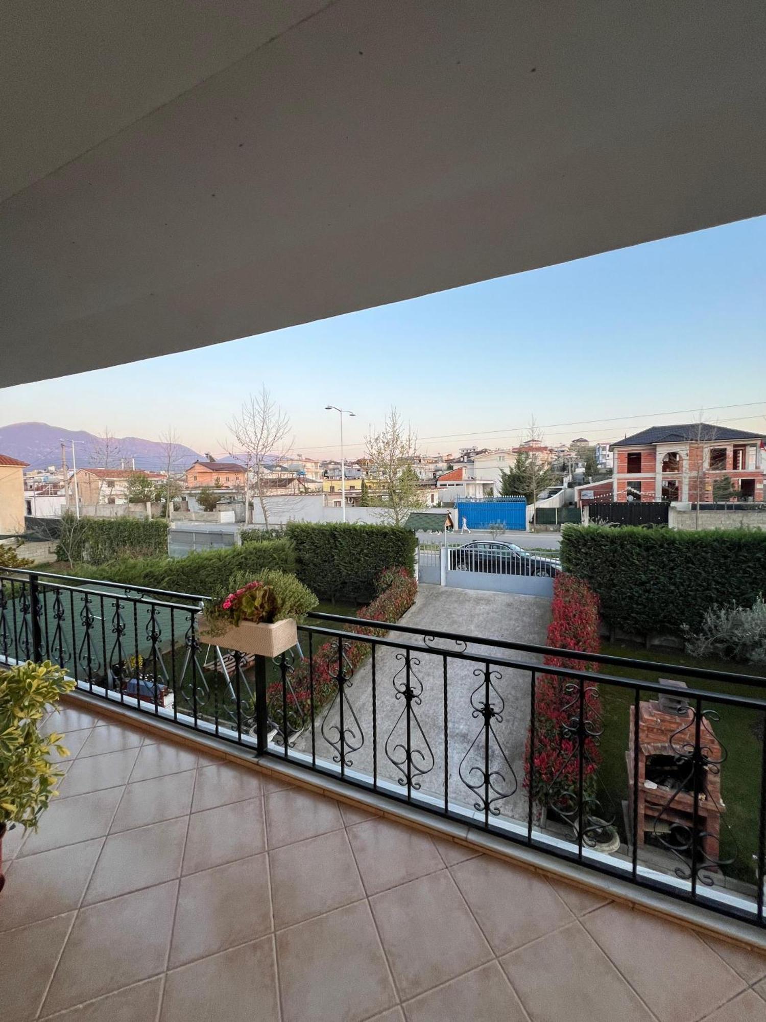 Villa Cerpja Kamez Exterior photo